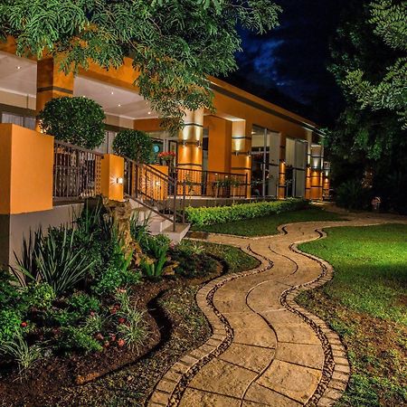 Home Guesthouse ルステンブルク エクステリア 写真